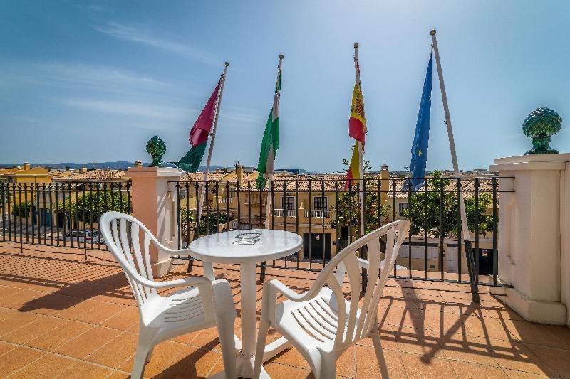 Romerito Málaga Cameră foto
